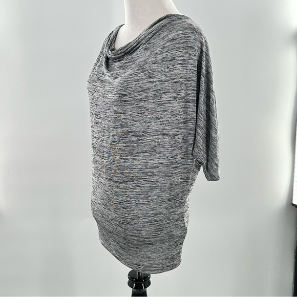 APT.9 womens top size XS heathered gray 3/4 sleeve cowl neck - Picture 8 of 12